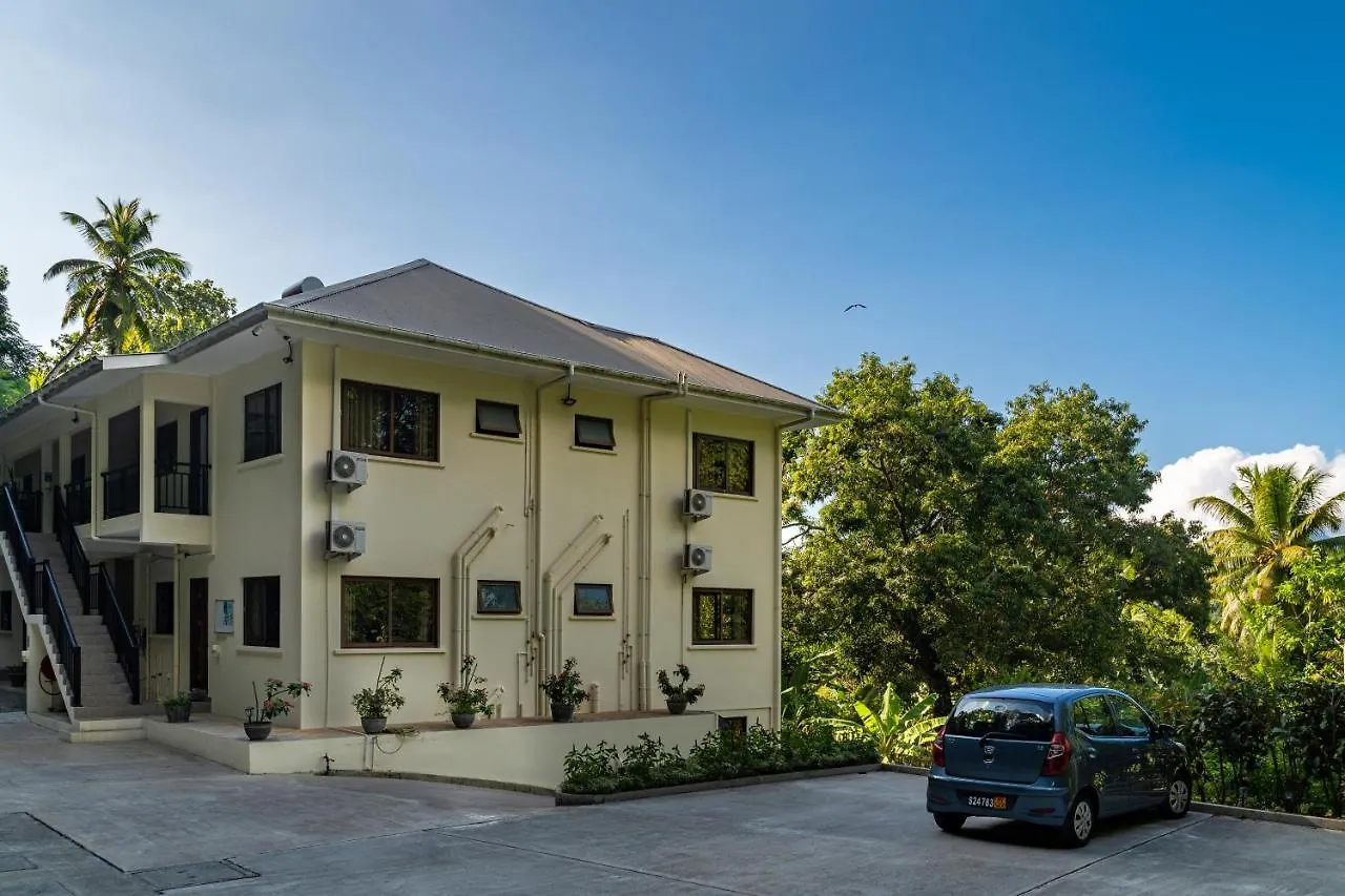 Kanasuk Self Catering Apartments Baie Lazare